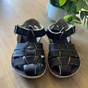 Sun-San Salt Water Shark Sandals Leather size 5- Unisex